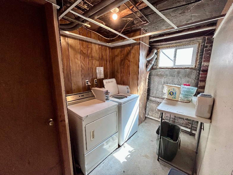 Building Photo - 67 Nottinghill Rd