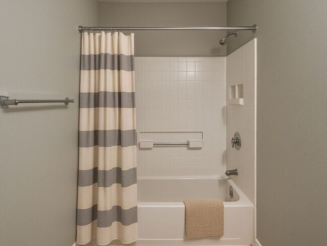 Building Photo - 10408 Woodruff Ct