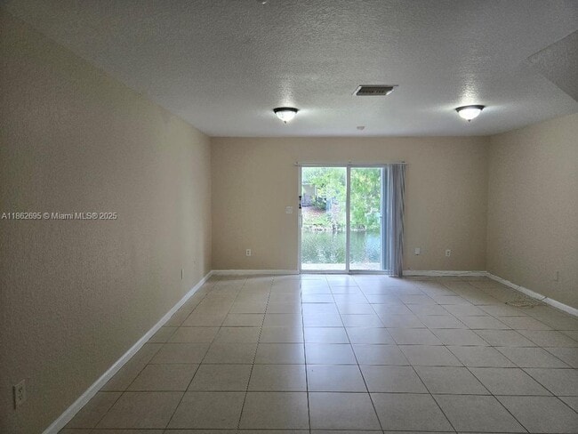 Building Photo - 6631 Winfield Blvd