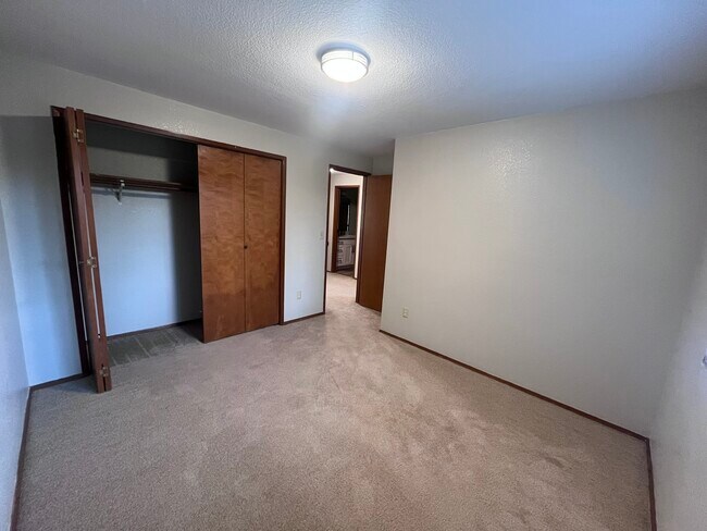 Building Photo - 812 141st Pl SE