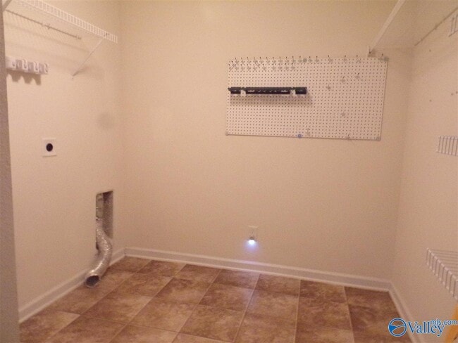 Building Photo - 15347 Mill Valley Dr