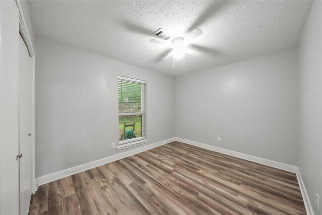 Building Photo - 17734 Seven Pines Dr