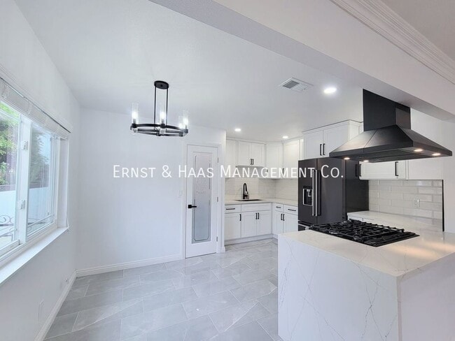 Building Photo - 5019 Ashworth St