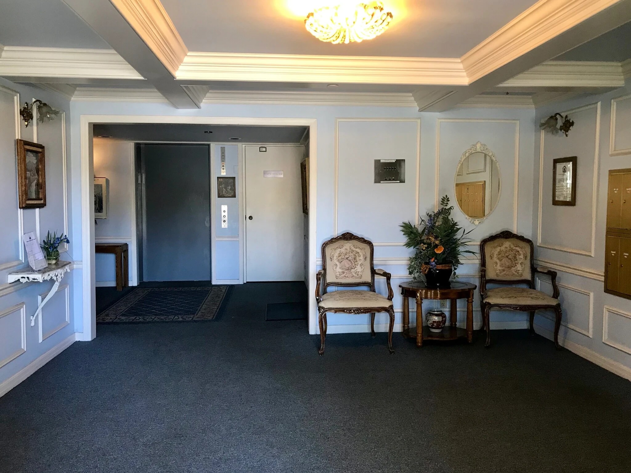 Building Photo - 1830 N Verdugo Rd