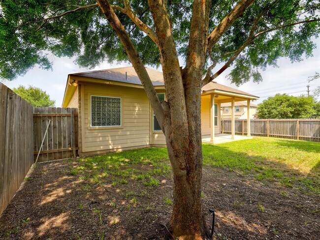 Building Photo - 11600 Yeadon Way