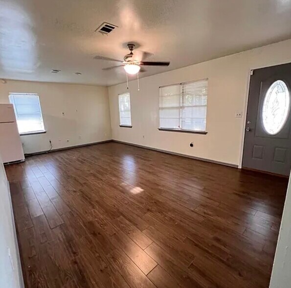 Building Photo - 88 Means Ave