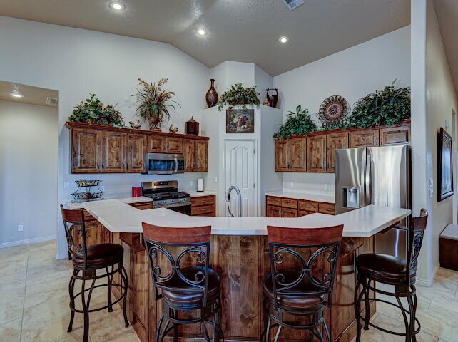 Building Photo - "Charming Fully-Furnished 1-Bed Oasis with Fireplace & Granite Touches in St. George!"