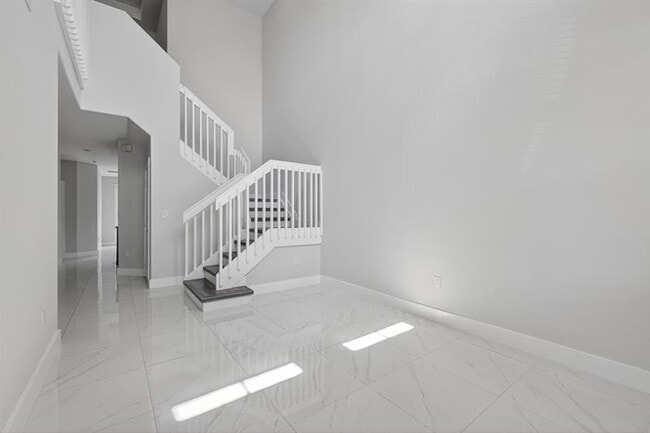 Building Photo - 981 SW 149th Ct