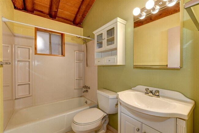 Building Photo - Nestled In the Granite Dells!