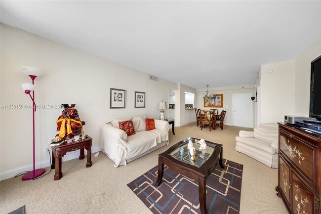 Building Photo - 5600 Collins Ave