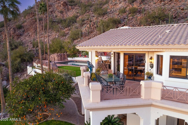 Building Photo - 5400 E Valle Vista Rd