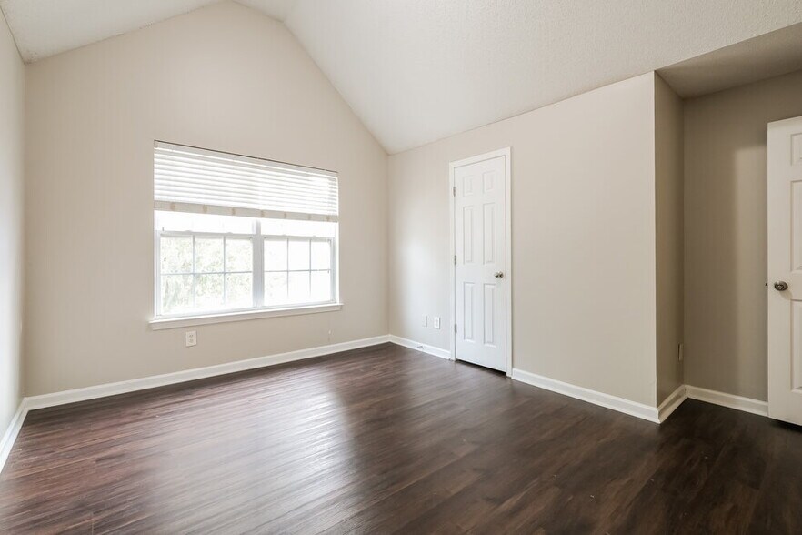 Building Photo - 4246 Arnolds Mill Overpass