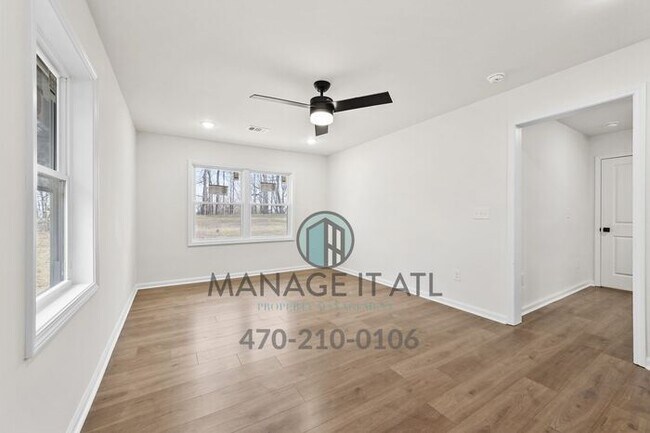 Building Photo - FULLY remodeled 4-bedroom, 2-bathroom house in Gainesville!