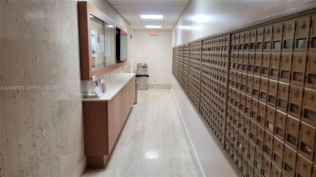 Building Photo - 2899 Collins Ave