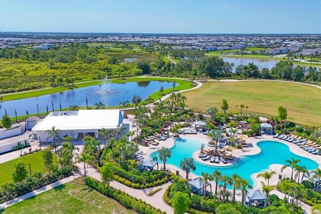 Building Photo - 3293 Hilltop Cir