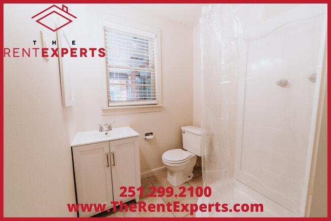 Building Photo - 908 E David Langan Dr