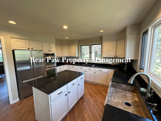 Building Photo - New Lower Price on this Magnificent Home in The Ridge!!