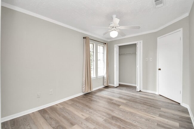 Building Photo - 14810 Cypress Ridge Dr