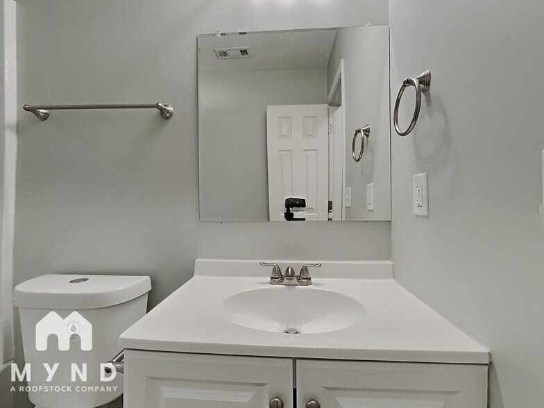 Building Photo - 5714 Justins Forest Dr