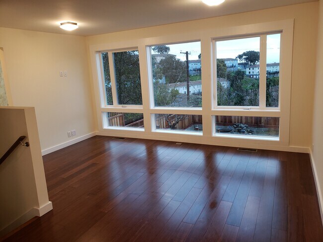 Living/Bedroom Space - 1129 Wisconsin St