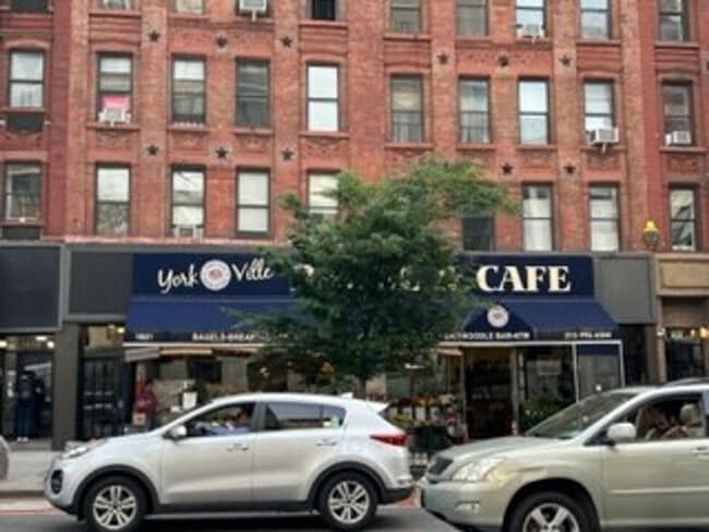 Building Photo - 329 E 94th St