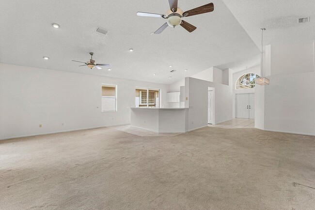 Building Photo - 7728 Edinburough Ln