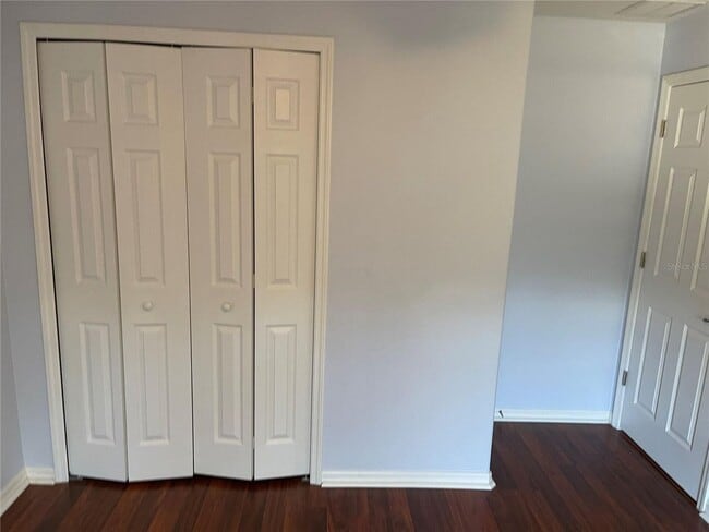 Building Photo - Beautiful Townhouse located in Crowntree L...