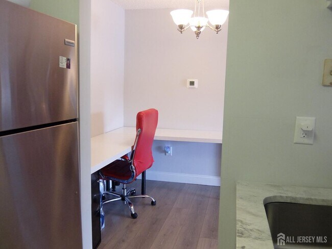 Building Photo - 5307 Ravens Crest Dr