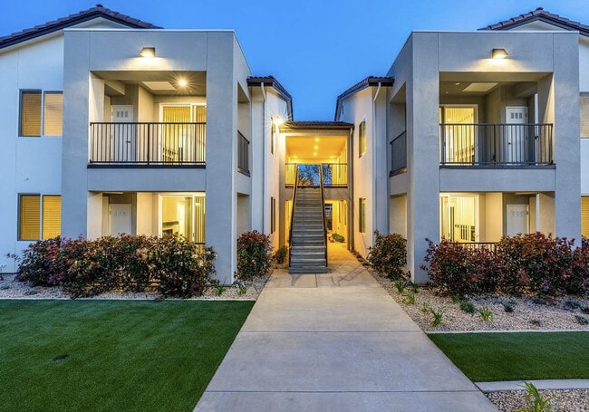 Building Photo - The Palms Apartments