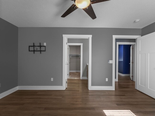 Building Photo - For Lease – Beautiful 3 Bedroom Home