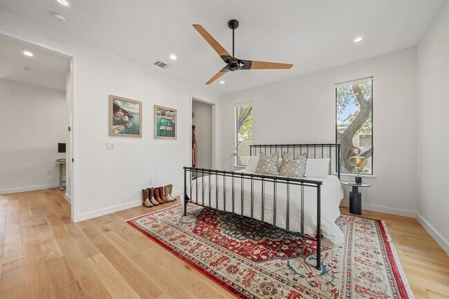 Building Photo - 2509 Durwood St