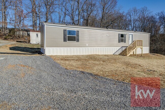 Building Photo - Chestnut St 119/Whispering Hills MHP