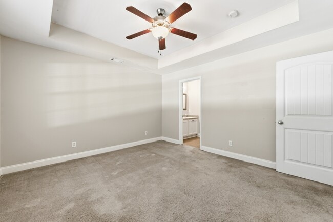 Building Photo - 240 Canyon Oak Loop