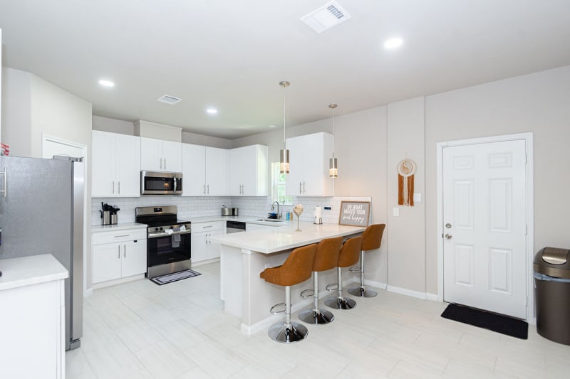 Building Photo - 110 Turner St