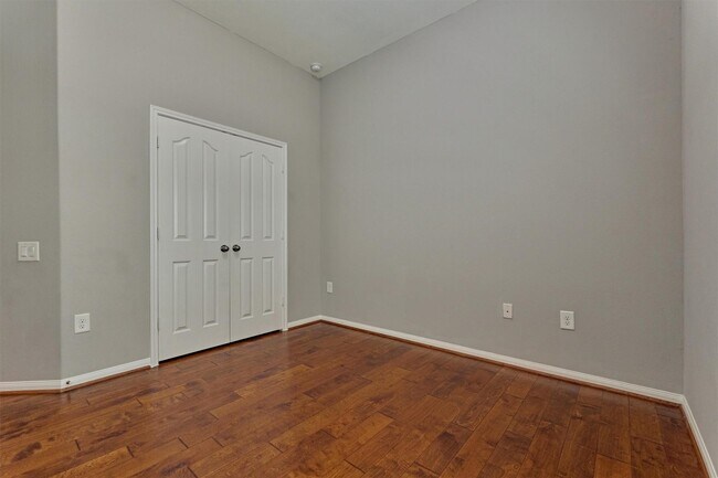 Building Photo - 10022 Elkwood Glen Ln