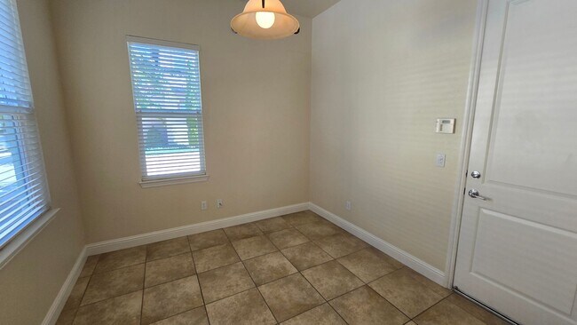 Building Photo - 2205 Heavenly View Trail