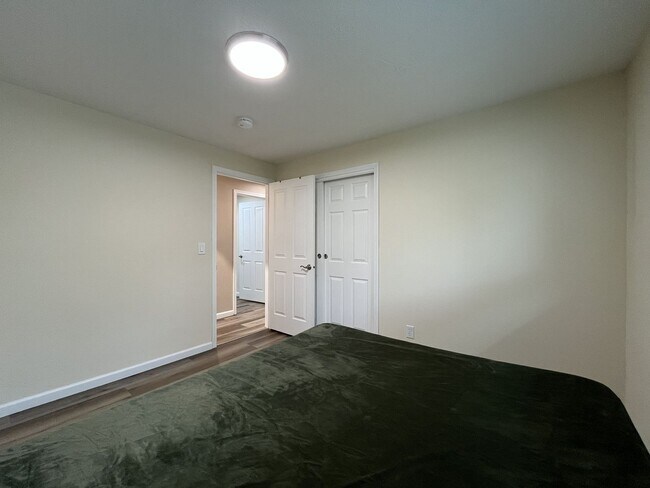 Building Photo - Three-Bedroom Home Near Nike Campus with Bonus Room, Large Deck & Two-Car Garage