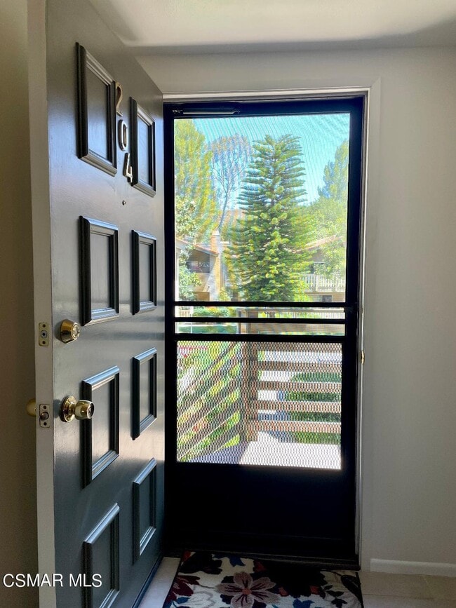 Building Photo - 460 Arbor Ln Ct