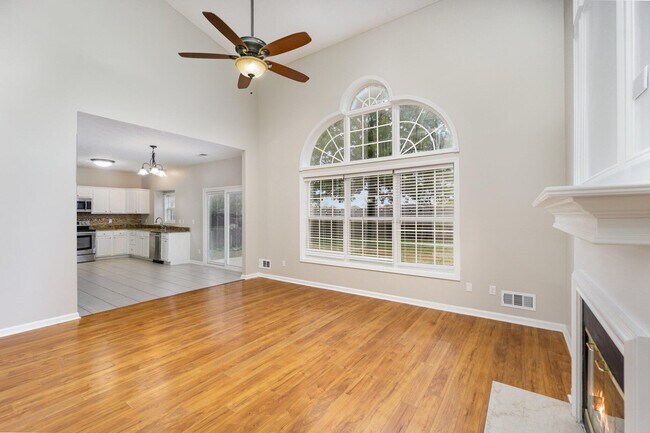 Building Photo - 533 Millpond Rd