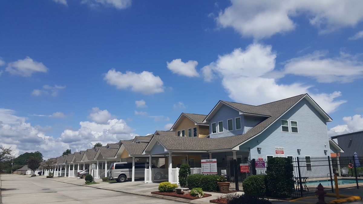 Building Photo - 12318 Village Maison Dr