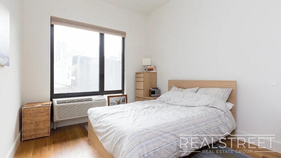 Building Photo - Duffield Street