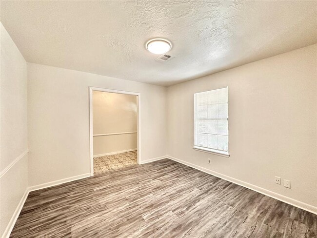 Building Photo - 43 W Torch Pine Cir
