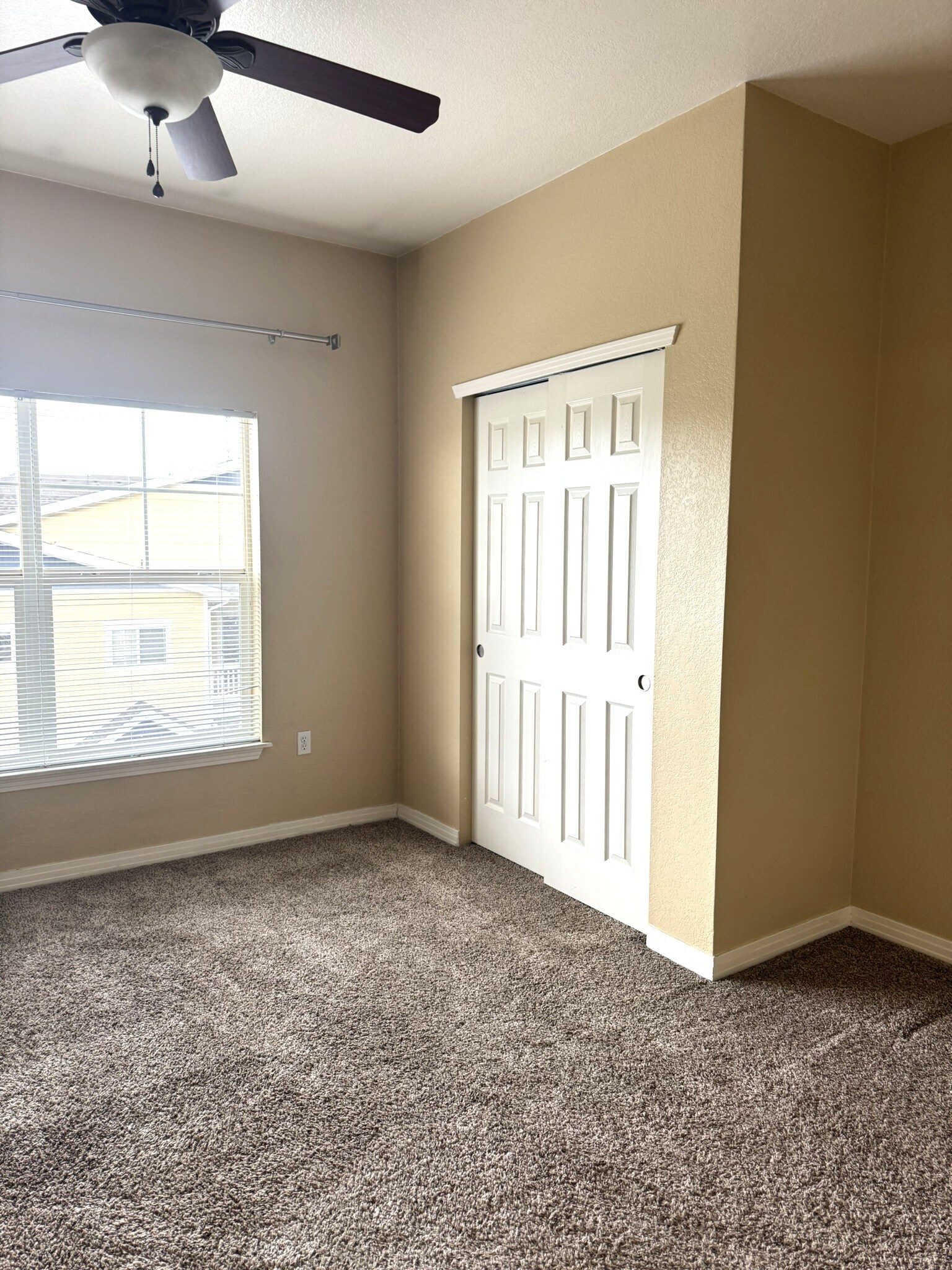 Building Photo - 9558 Pearl Cir