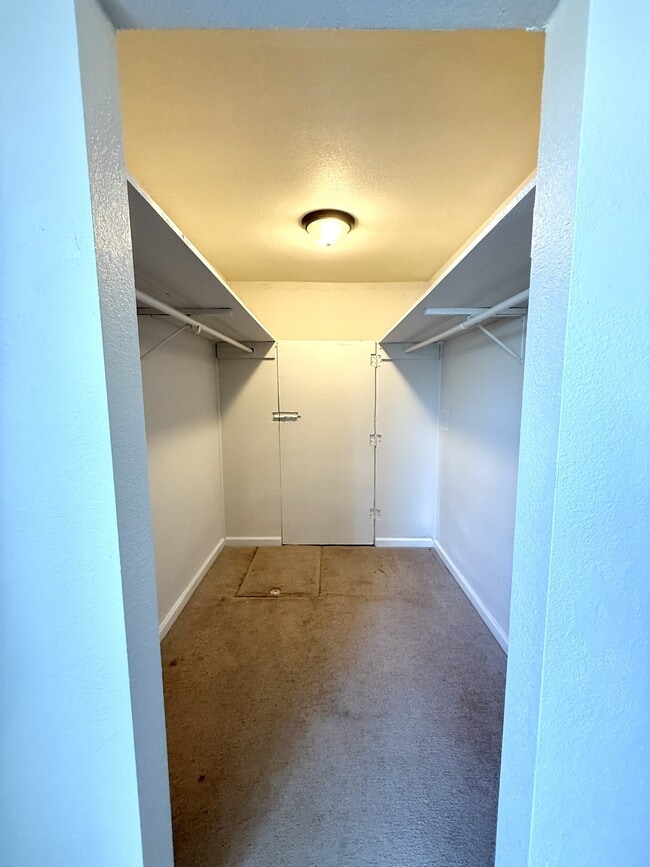 Building Photo - 5566 OK-199