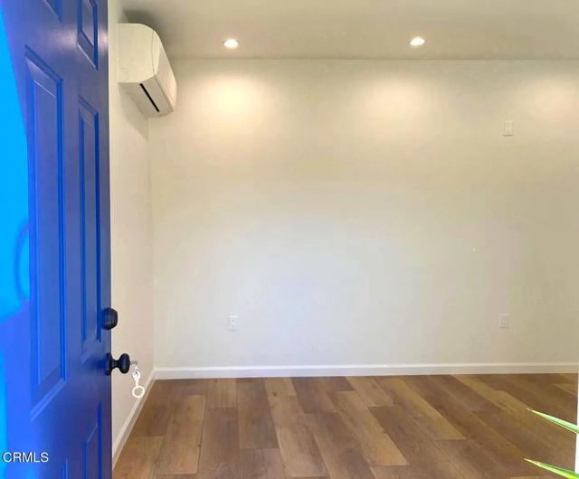 Building Photo - 3332 Thorpe Ave