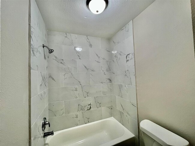 Building Photo - 1511 Nichole Woods Dr