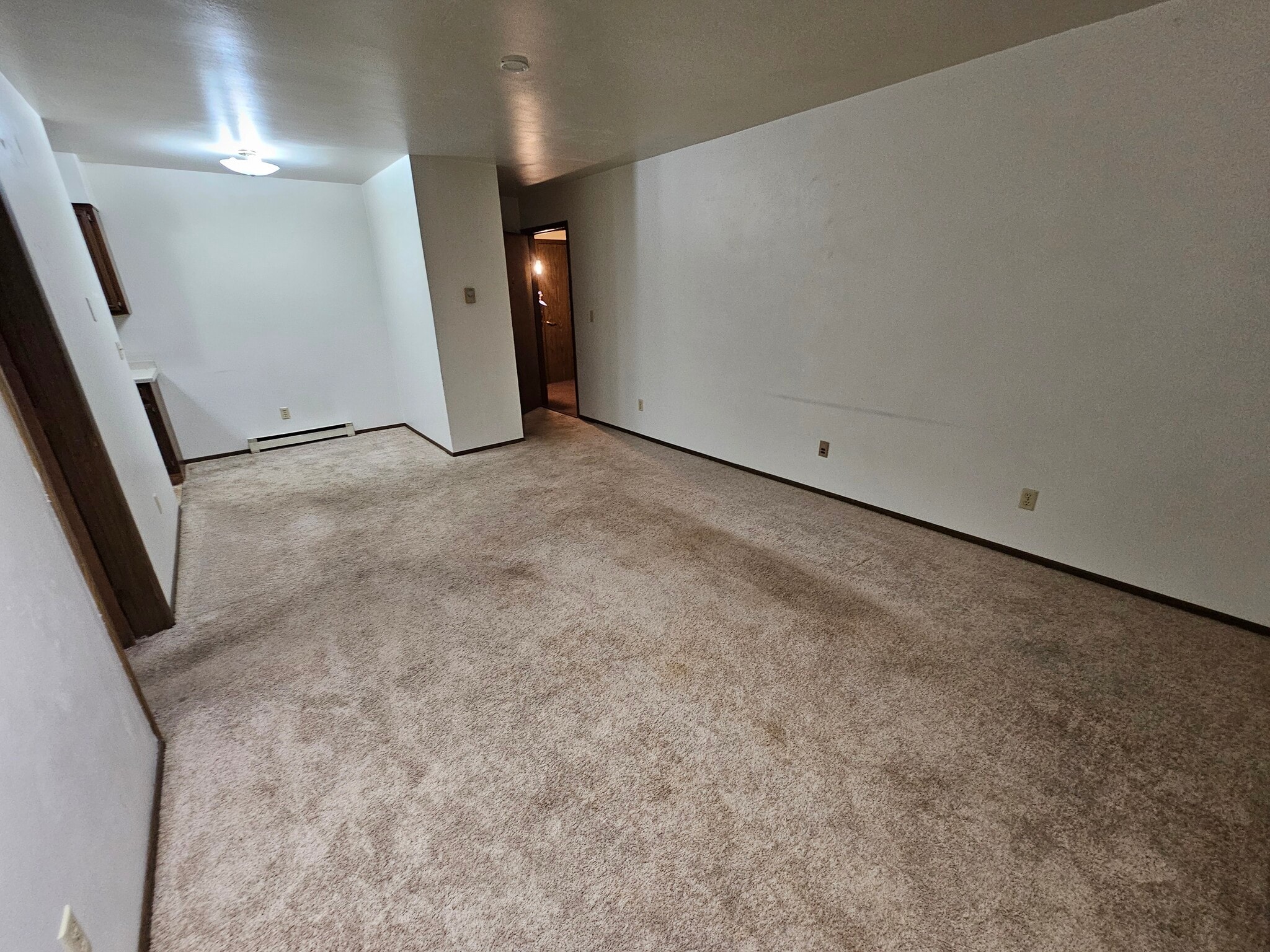 Building Photo - 401 N East St