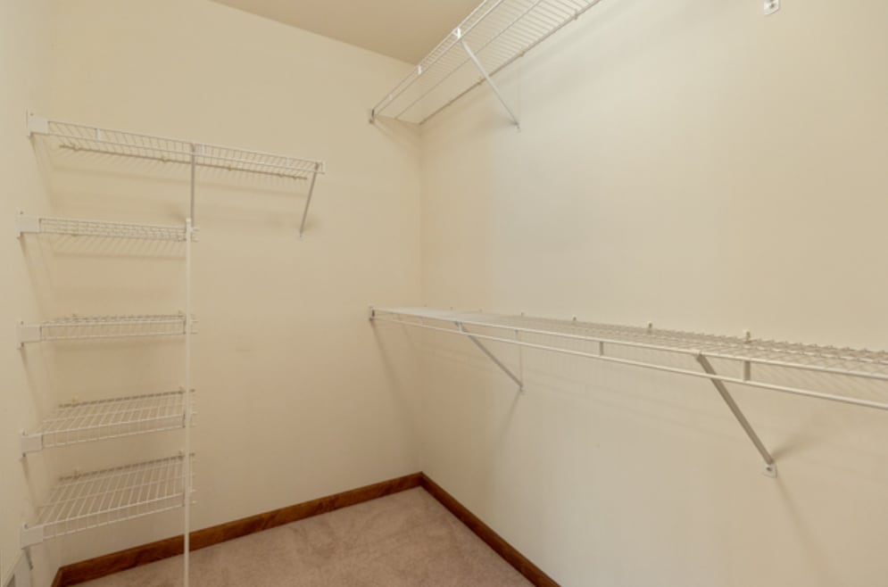 Building Photo - 9861 Thornton Way