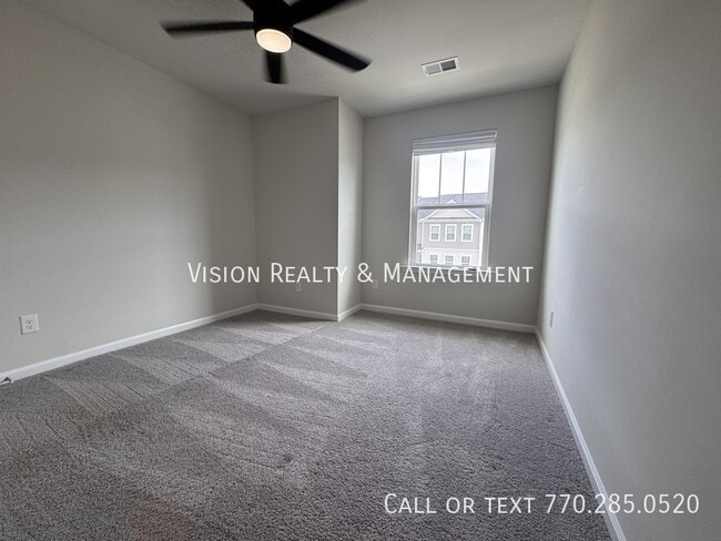 Building Photo - 141 Winding River Dr