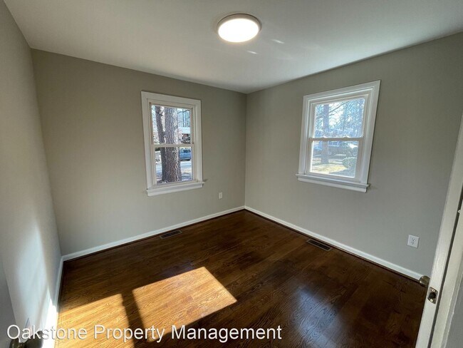 Building Photo - 3 br, 1.5 bath House - 1262 Woodcroft Road